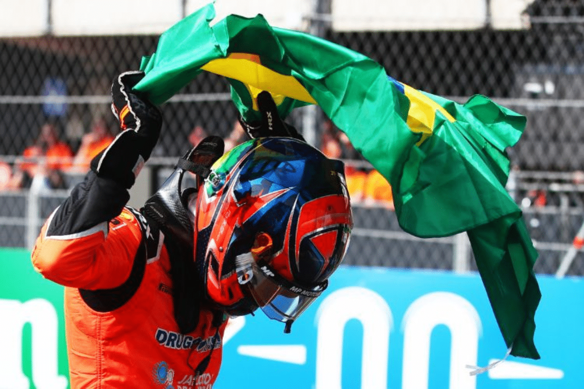 Confirmada data para Drugovich colocar o macacao e pilotar na Formula 1