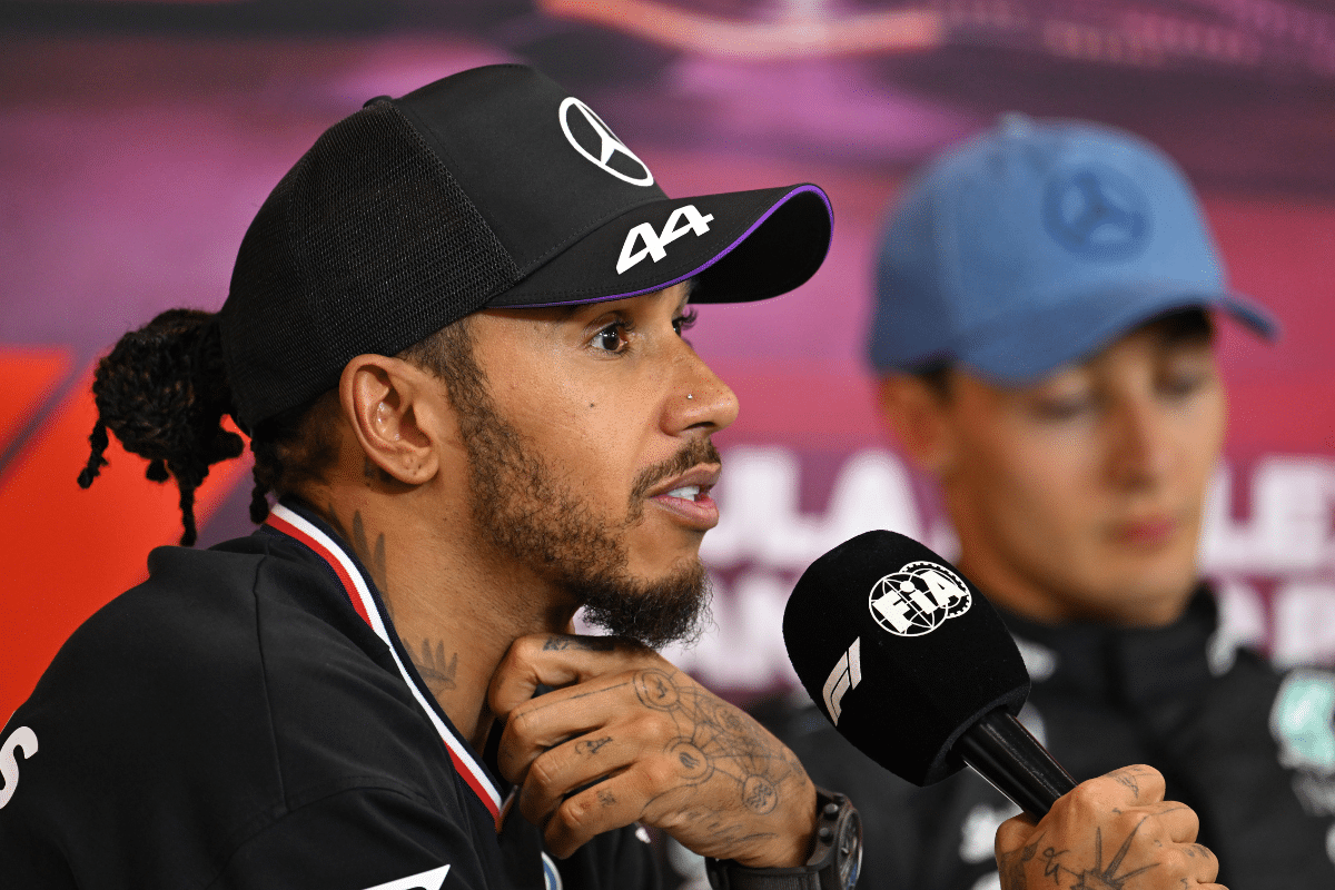 Hamilton se manifesta de forma surpreendente apos herdar vitoria na F1