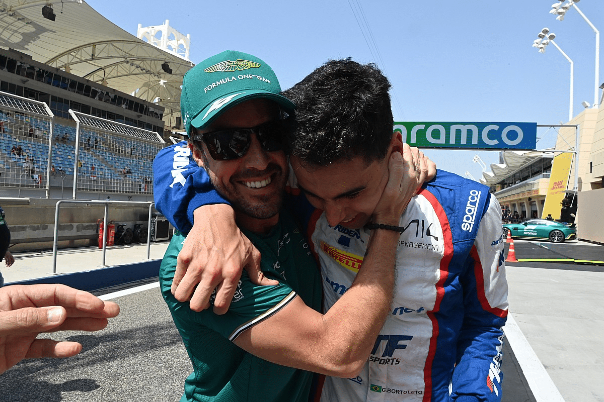 Atitude de Alonso aumenta rumores sobre entrada de Gabriel Bortoleto na Formula 1