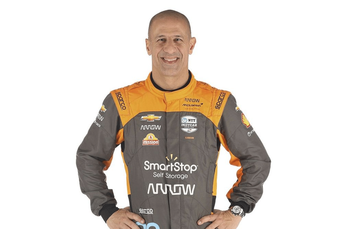 Tony Kanaan pegou de surpresa e assinou contrato com a McLaren