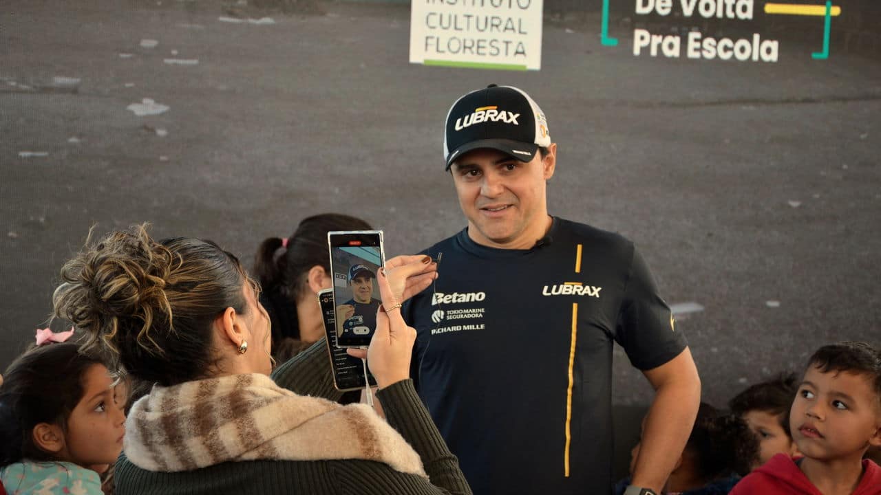 Felipe Massa 1726139612887