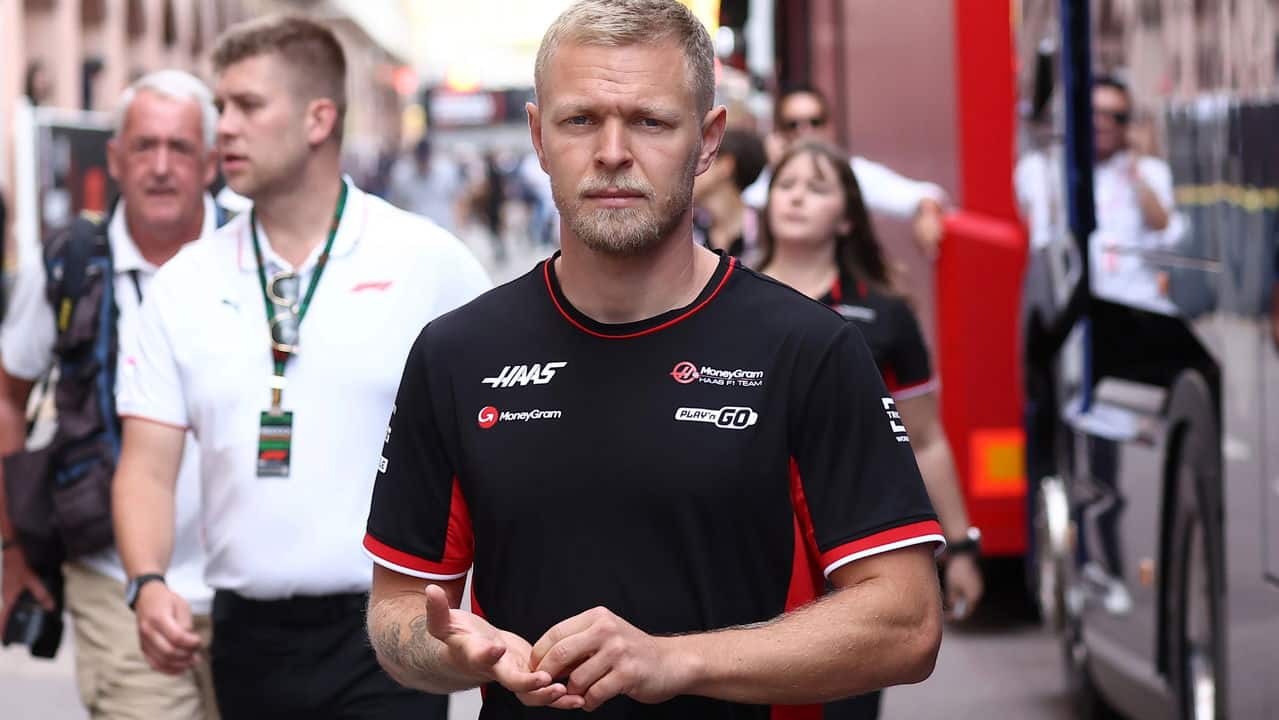 Kevin Magnussen 1725274675989